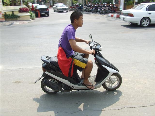 Small motorscooter